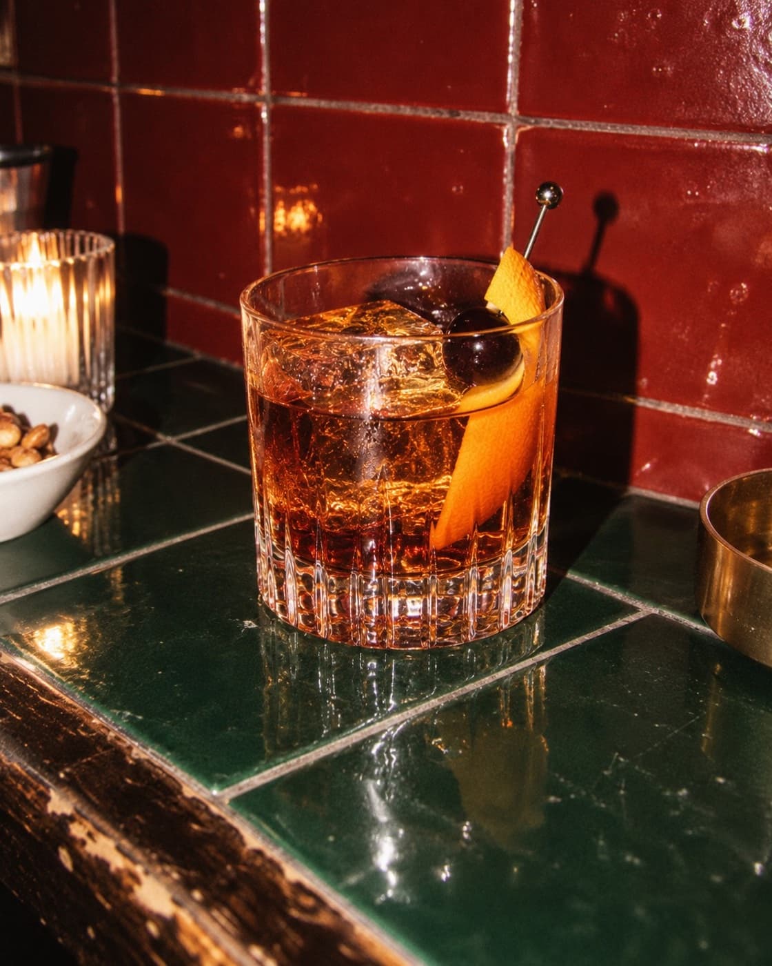 Zero-proof old fashioned, flash photo